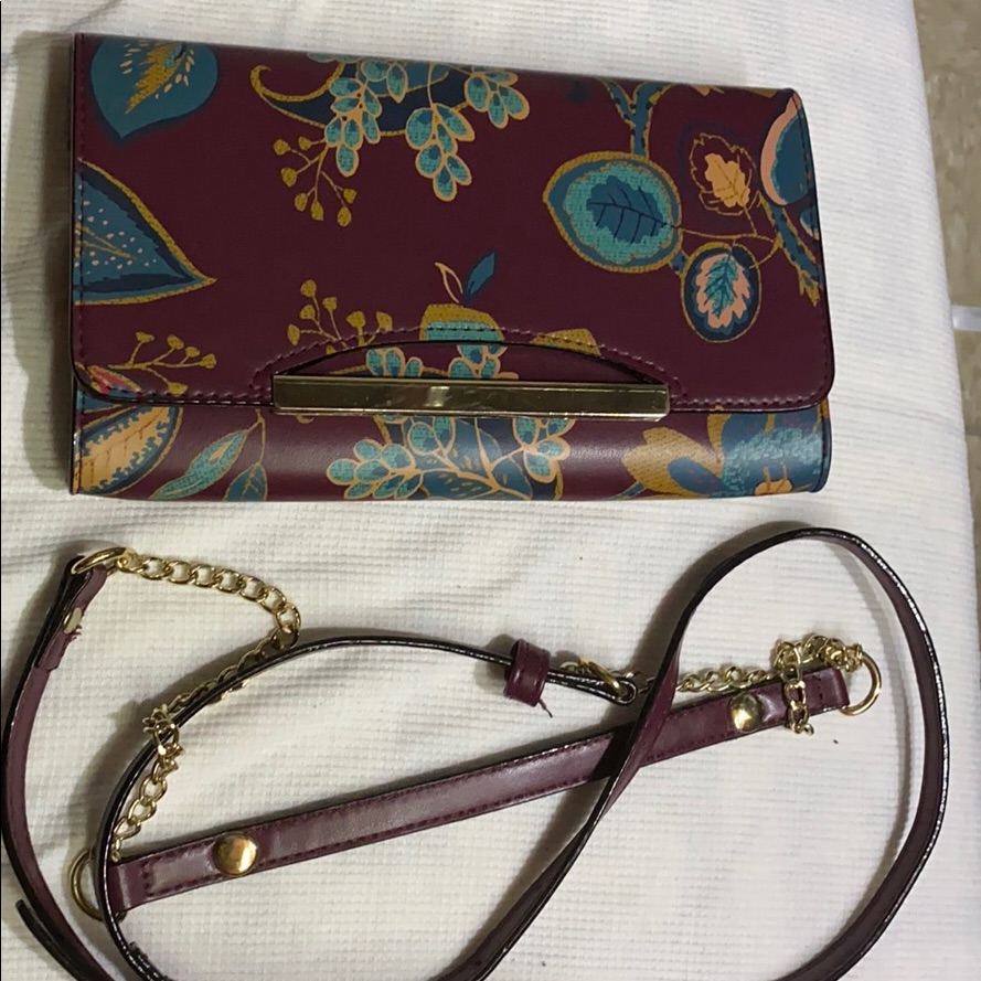 Plum Purse With Flowers The Gold Color Strap Is Detachableand Used As A Clutch
